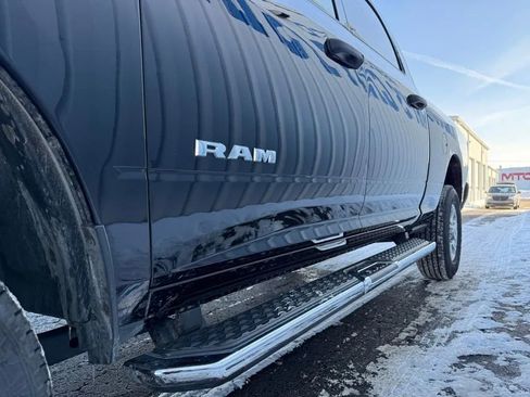 Used 2024 RAM 2500 Big Horn w/ Bed Utility Group image 5