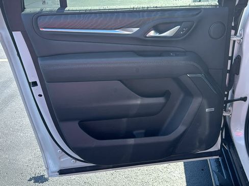 Certified 2023 GMC Yukon XL Denali AWD/4WD image 27
