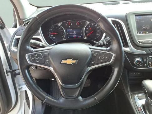 Used 2022 Chevrolet Equinox LT w/ Driver Convenience Package AWD/4WD image 15