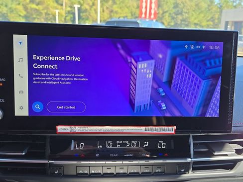 Used 2025 Toyota Sienna XSE image 24