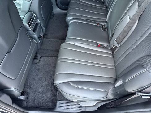 New 2026 Genesis GV80 2.5T Select image 16