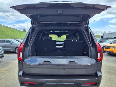 Used 2025 Ford Expedition Tremor image 11