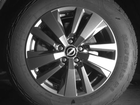 Used 2024 Nissan Pathfinder SV AWD/4WD image 9