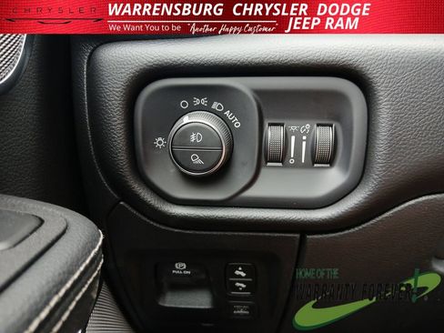 New 2026 RAM 1500 Laramie AWD/4WD image 34