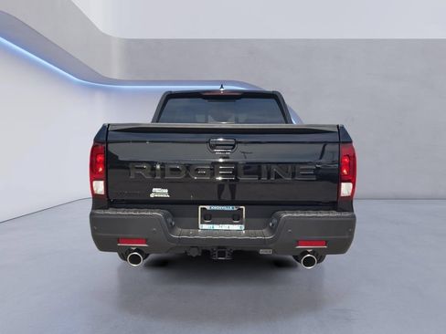 New 2026 Honda Ridgeline Black Edition image 4