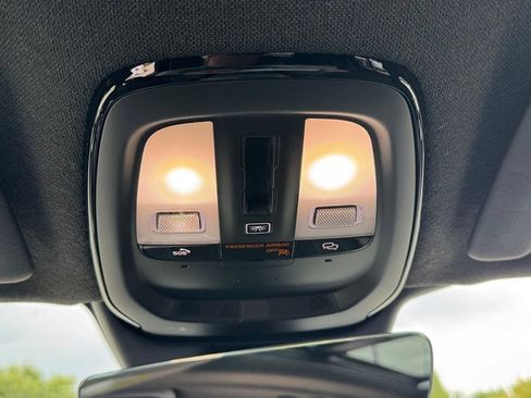 Certified 2023 Volvo XC40 Recharge Ultimate w/ Protection Package Premier AWD/4WD image 14