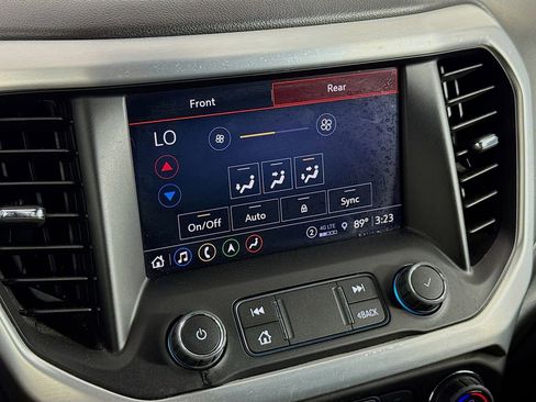 Used 2023 GMC Acadia SLT image 43