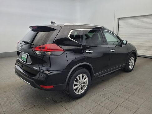 Used 2018 Nissan Rogue SV AWD/4WD image 9