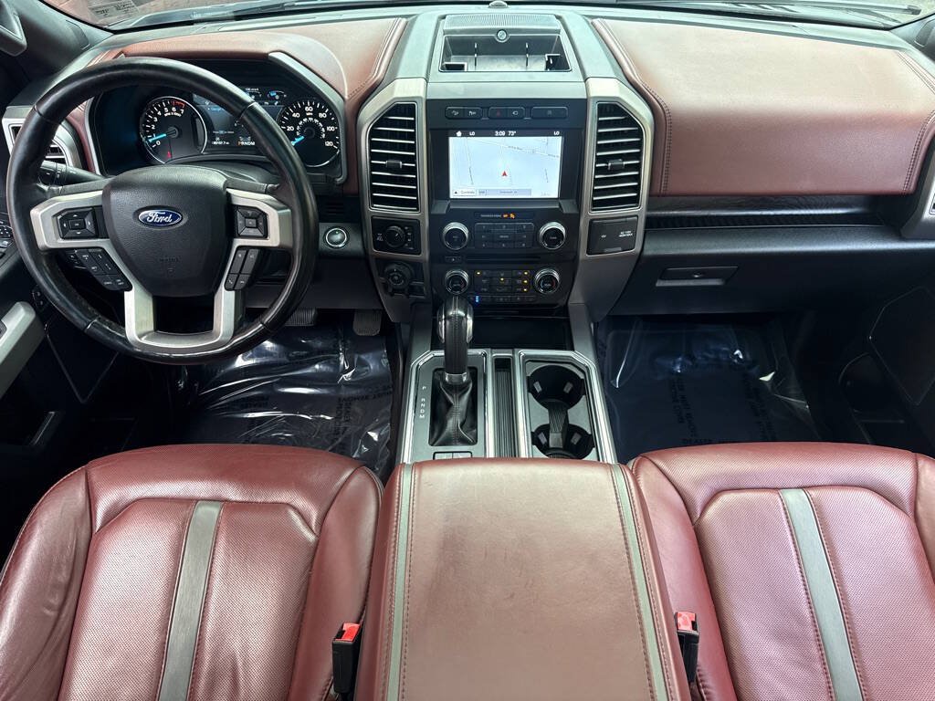 Used 2018 Ford F150 Platinum w/ Equipment Group 701A Luxury AWD/4WD image 17