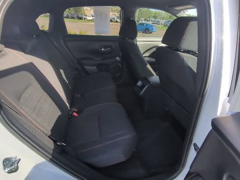 Used 2025 Honda HR-V Sport image 28