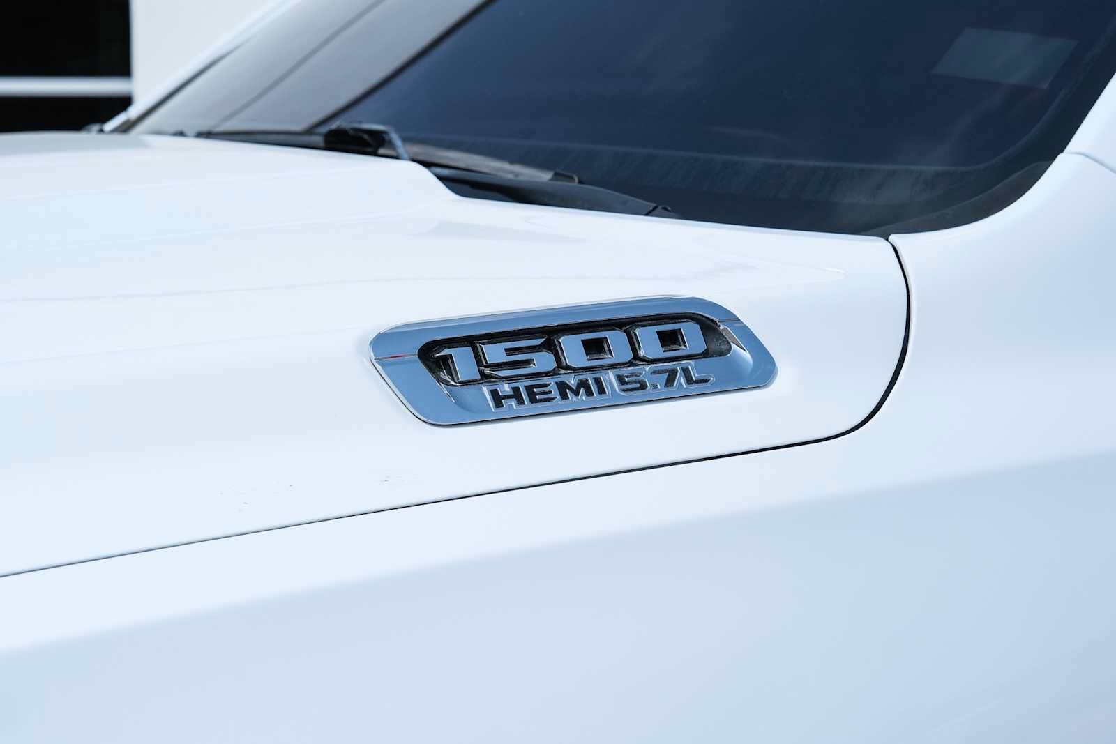 Used 2020 RAM 1500 Limited AWD/4WD image 3