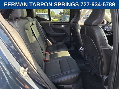 Certified 2026 Volvo XC40 B4 Plus w/ Protection Package Premier FWD image 18