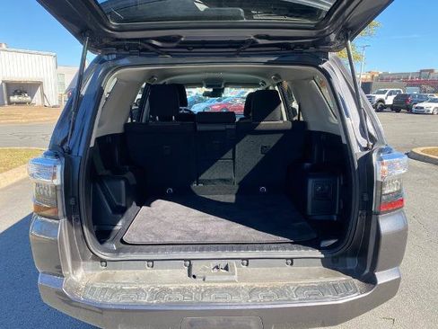 Used 2022 Toyota 4Runner SR5 image 9
