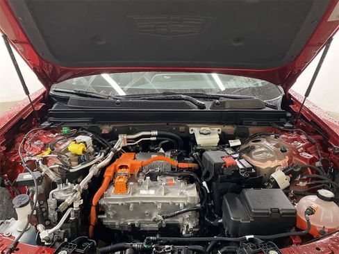 Certified 2025 Cadillac Lyriq Luxury w/ LPO, Floor Liner Package image 13