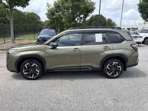 Used 2025 Subaru Forester Limited w/ Popular Package #2 AWD/4WD image 5