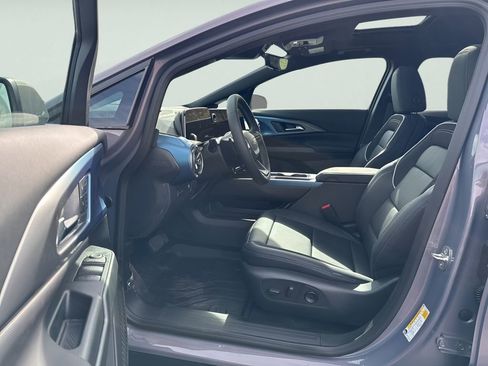 New 2026 Chevrolet Equinox EV LT w/ Convenience Package II image 19