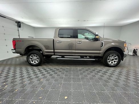 Used 2019 Ford F350 Lariat w/ Chrome Package image 7