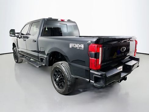 Used 2024 Ford F250 Lariat w/ Black Appearance Package AWD/4WD image 9