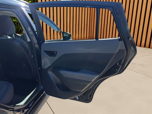 Used 2024 Subaru Crosstrek 2.0i Premium AWD/4WD image 17