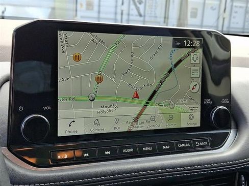 Used 2021 Nissan Rogue SL w/ Premium Package image 18