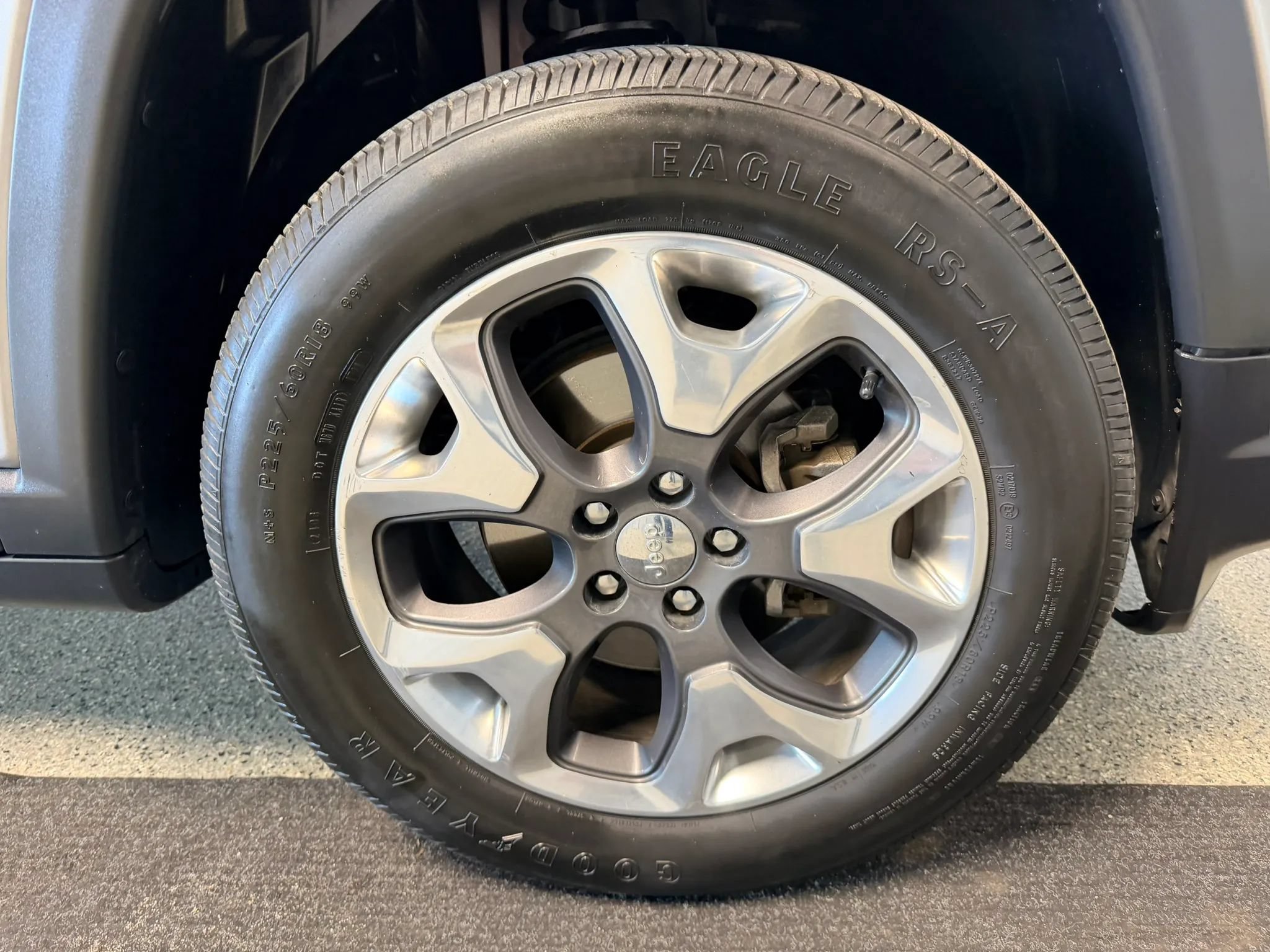 Used 2017 Jeep Compass Limited AWD/4WD image 20
