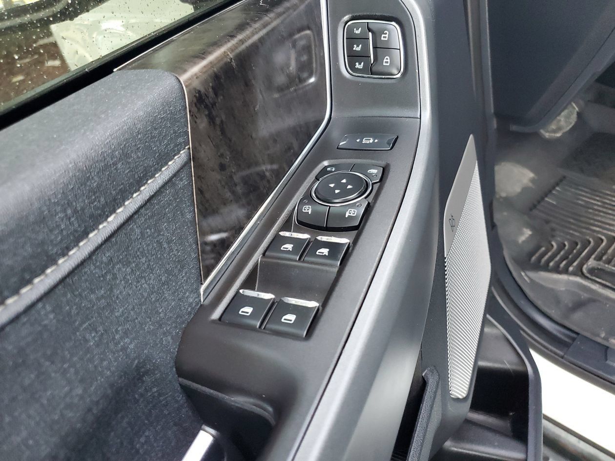 Used 2024 Ford F250 Lariat w/ Sport Appearance Package AWD/4WD image 18