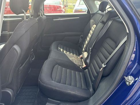 Used 2013 Ford Fusion SE FWD image 11