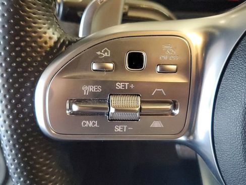 Used 2022 Mercedes-Benz GLB 35 AMG 4MATIC image 33