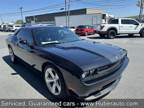 Used 2008 Dodge Challenger SRT8 RWD image 4
