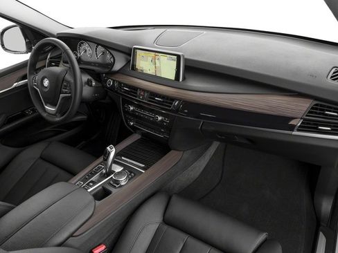 Used 2018 BMW X5 xDrive40e w/ Driving Assistance Package image 19