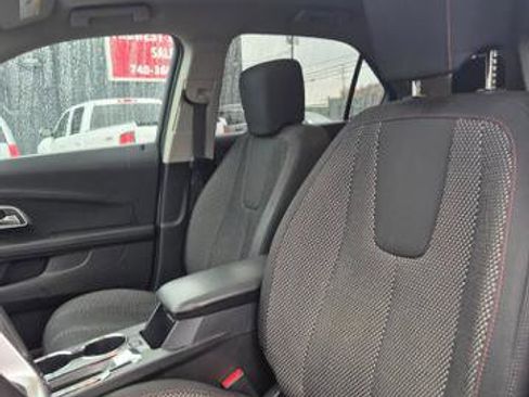 Used 2017 Chevrolet Equinox LT image 11