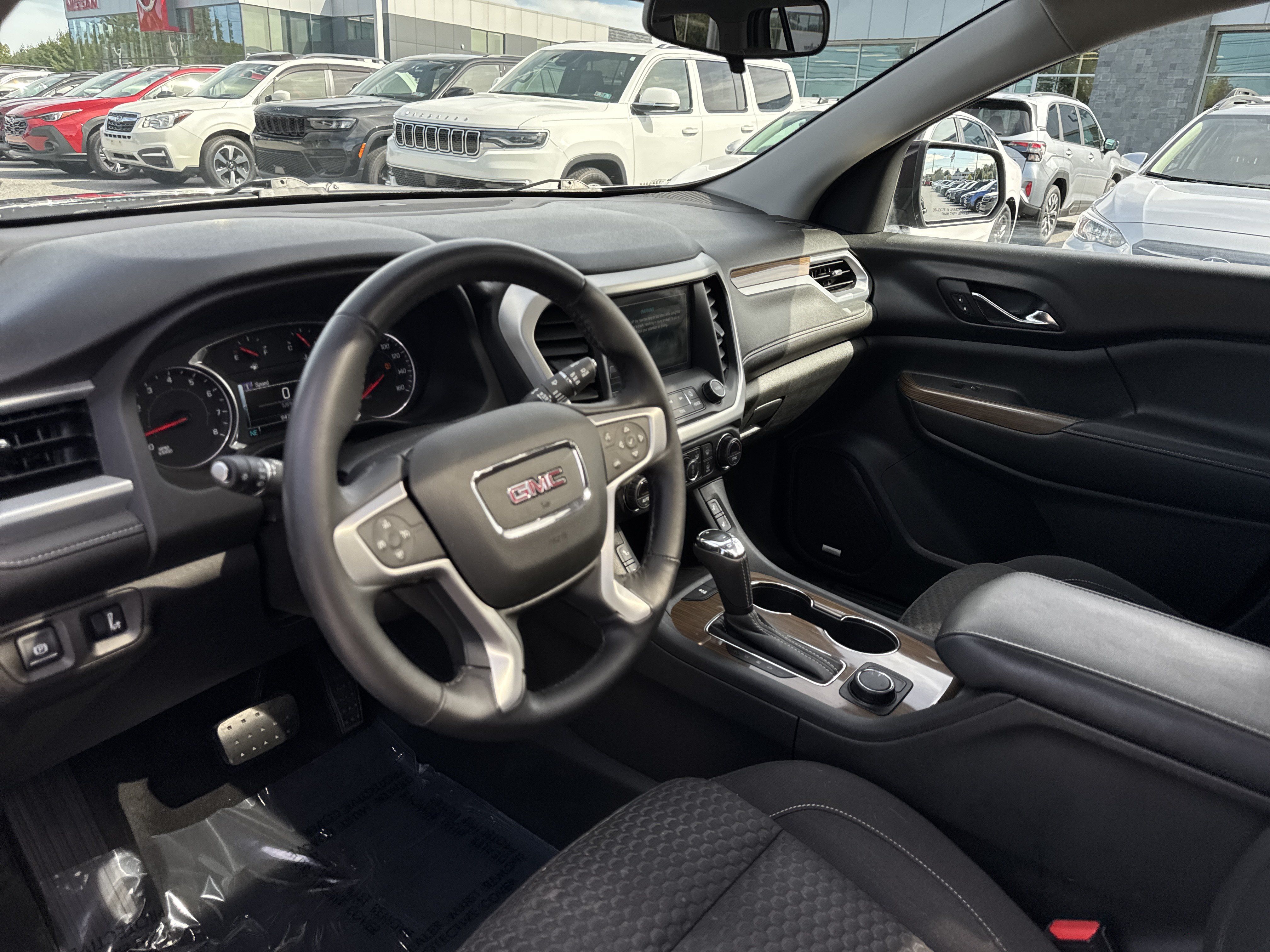 Used 2018 GMC Acadia SLE w/ Driver Alert Package I AWD/4WD image 13