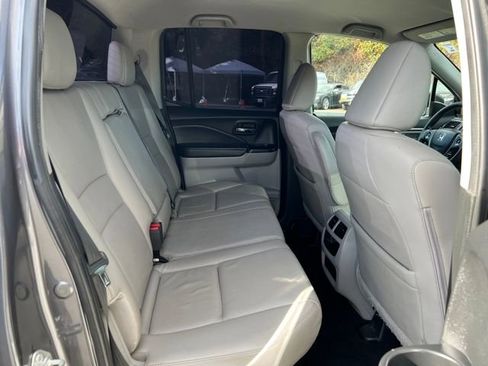 Used 2018 Honda Ridgeline RTL image 11