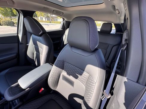 New 2026 Nissan Leaf Platinum+ image 10