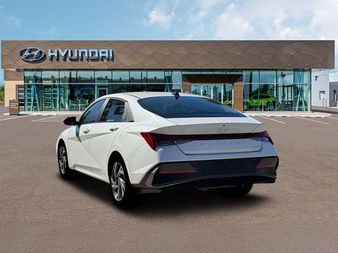 New 2026 Hyundai Elantra Limited w/ Cargo Package FWD image 5