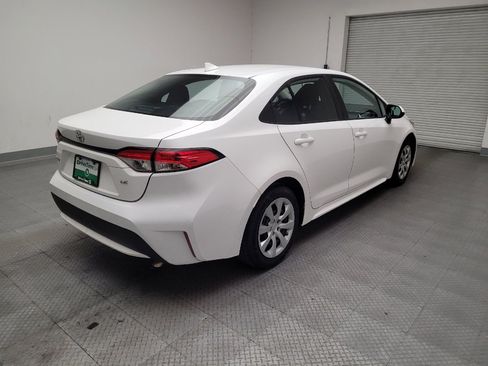 Used 2022 Toyota Corolla LE image 9
