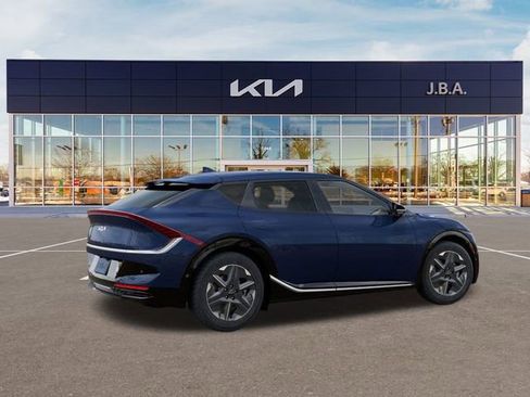 New 2025 Kia EV6 Light w/ Light LR Technology Package image 7