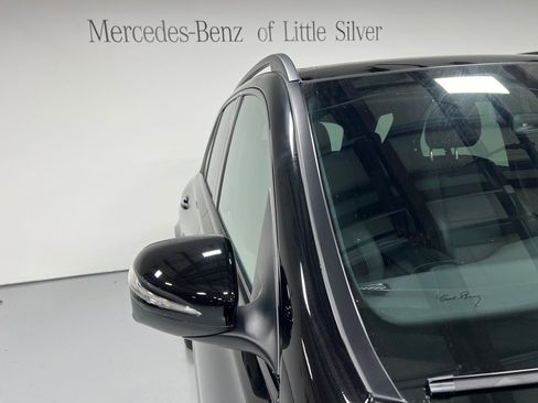 Used 2025 Mercedes-Benz GLE 450 4MATIC image 12