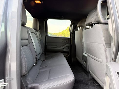 Used 2023 Nissan Frontier SV w/ Midnight Edition Package RWD image 21