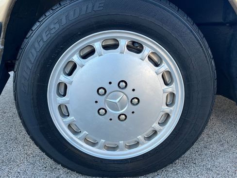 Used 1987 Mercedes-Benz 560 SL image 52