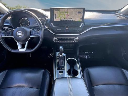 Certified 2023 Nissan Altima 2.5 SR w/ SR Premium Package AWD/4WD image 7