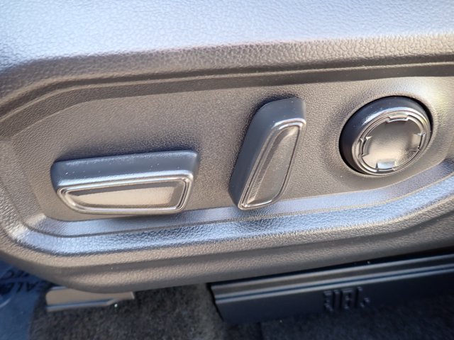 Certified 2025 Toyota Sequoia Platinum AWD/4WD image 16