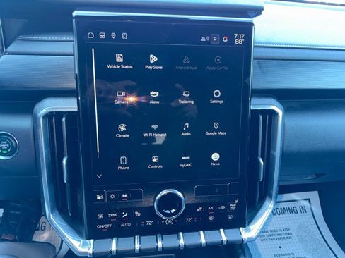 Used 2025 GMC Acadia Elevation FWD image 20