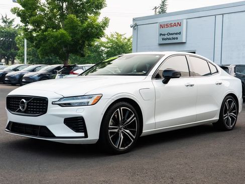 Used 2022 Volvo S60 T8 R-Design w/ Advanced Package AWD/4WD image 3