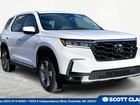 Certified 2025 Honda Pilot EX-L image 1