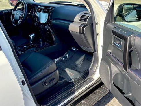 Used 2024 Toyota 4Runner TRD Off-Road Premium image 27
