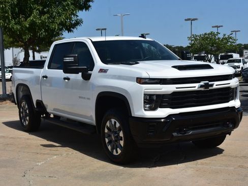 New 2026 Chevrolet Silverado 2500 Custom w/ Custom Value Package AWD/4WD image 3