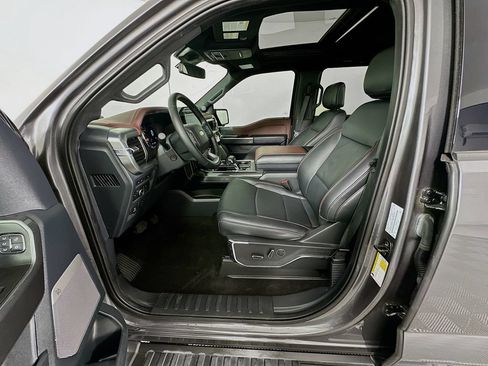 Used 2022 Ford F150 Lariat w/ Equipment Group 502A High AWD/4WD image 22
