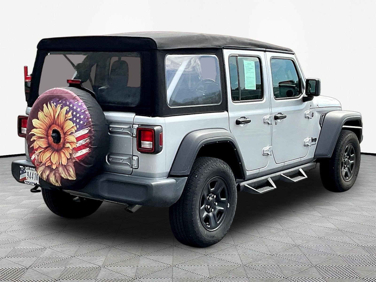 Used 2024 Jeep Wrangler Unlimited Sport AWD/4WD image 6