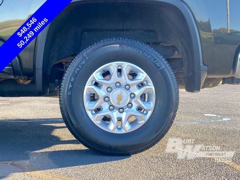 Used 2022 Chevrolet Silverado 3500 LT w/ Convenience Package image 15